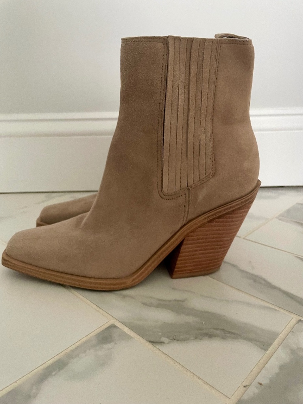 Vince Camuto Leather Ankle Boots Nude Beige Size 7M